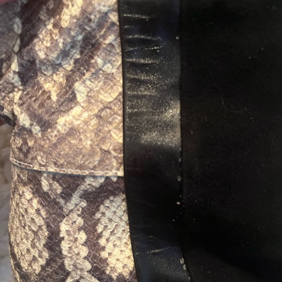 Boots - Picture 3 of 5